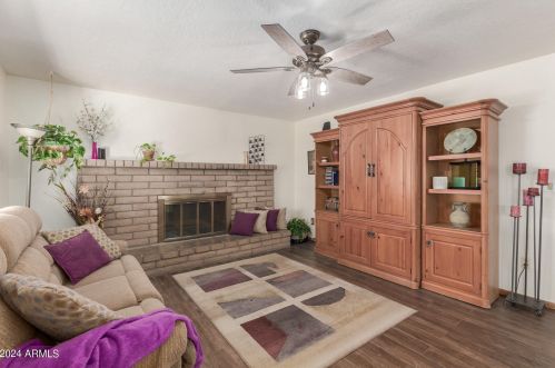 4523 Columbine Dr, Glendale AZ  85304-2325 exterior