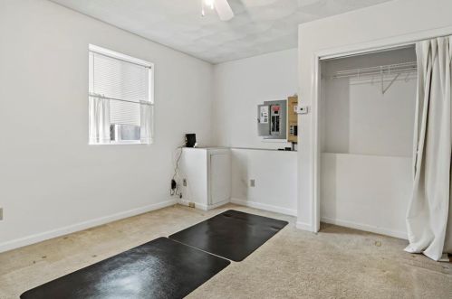 105 Nepaug Rd, South Kingstown RI  02882-2303 exterior