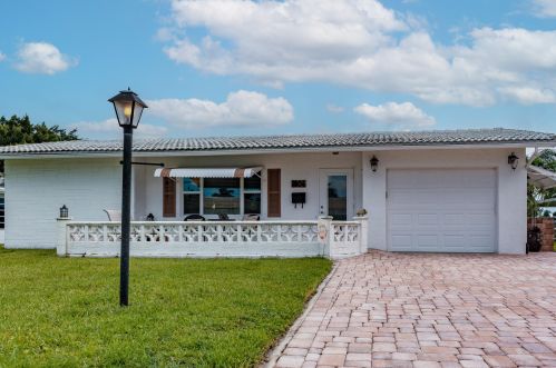 1804 19th Ave, Boynton Beach, FL 33426-6509