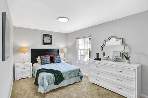 523 Orchard Ave, Pittsburgh PA  15202-2417 exterior