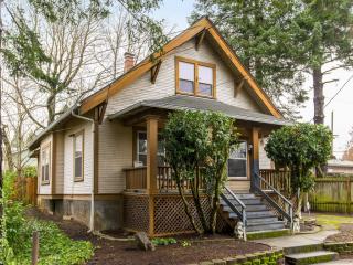 3814 30th Ave, Portland, OR 97202-3015