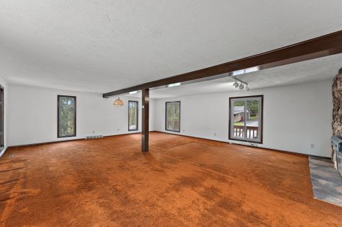 3041 Cummings Dr, Glenshaw PA  15116-2801 exterior
