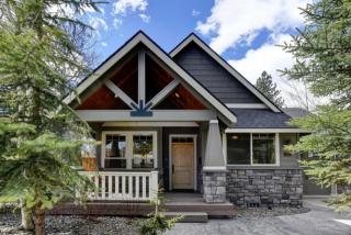 459 Broadway St, Bend OR  97701-2675 exterior