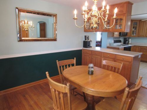 209 Beverly Dr, New Kensington PA  15068-3207 exterior