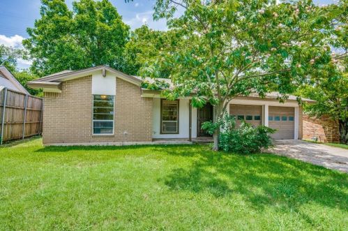 4201 Redstone Rd, Denton TX  76209-8045 exterior