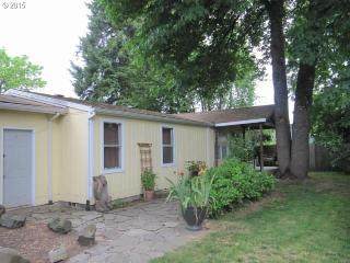 1355 18th St, Mcminnville, OR 97128-3205