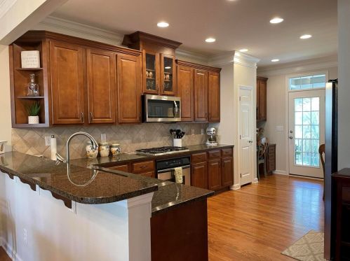 137 Palm Cove Way, Mount Pleasant SC  29466-8160 exterior