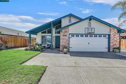 6120 Chickasaw Ct, Manteca CA  95336-2557 exterior