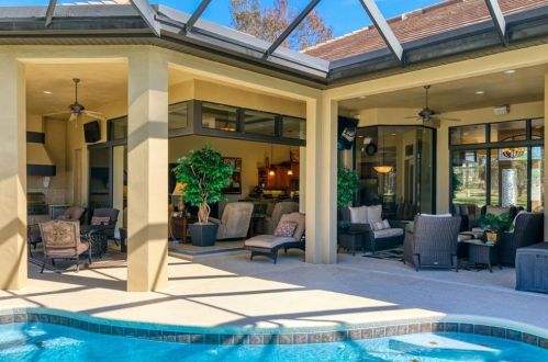 12713 Grand Traverse Dr, Dade City FL 33525-8230 exterior