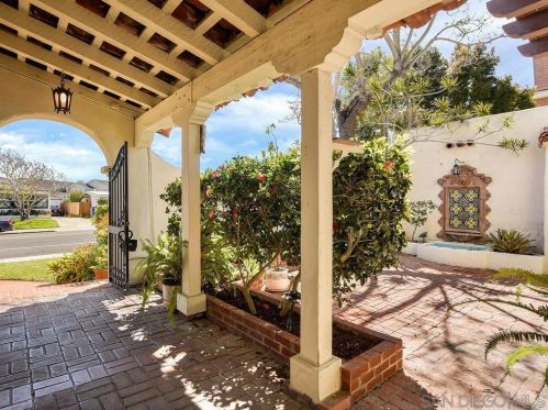 2824 Chatsworth Blvd, San Diego, CA 92106-1462