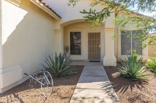 10226 Covington St, Tucson, AZ 85748-2147