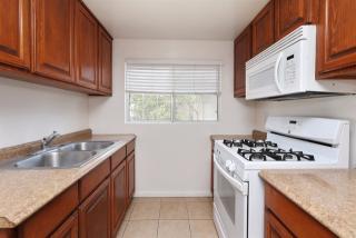 941 133rd St, Compton CA  90222-2028 exterior