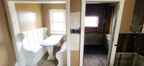 5725 Verona Rd, Verona PA  15147-3012 exterior