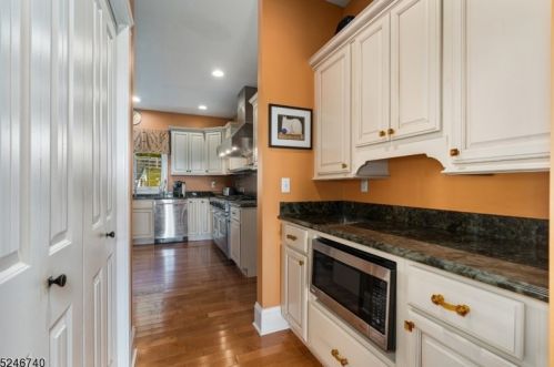 54 Morris Ave, Fredon NJ  07860-4900 exterior