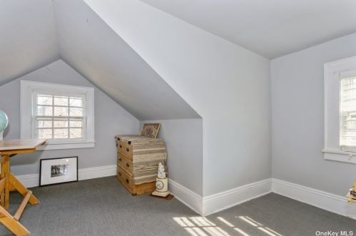 970 Allen Ln, Woodsburgh NY  11598-1705 exterior