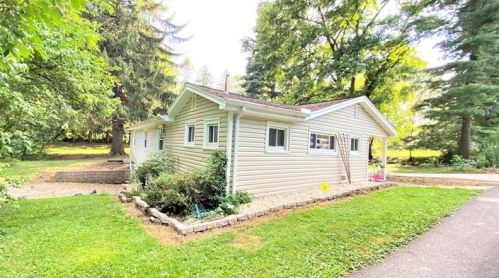 125 Monroe St, Prospect, PA 16052-3142