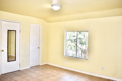 8123 Noble Ave, Van Nuys CA 91402-4509 exterior