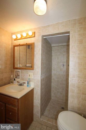 912 Hillwood Ave, Falls Church VA  22042-2421 exterior