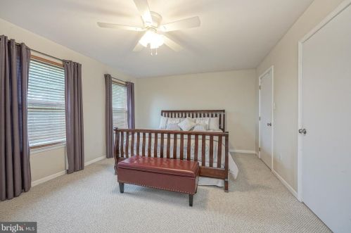 9 Flemish Way, Lumberton Township NJ  08048-4527 exterior