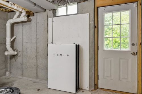 11 Tasker Ln, Dover, NH 03823-7541