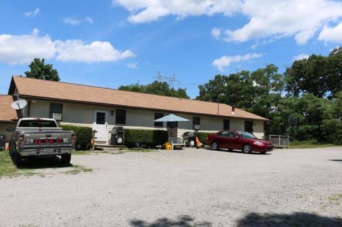 121 Grange Rd, Beaver Falls, PA 15010-9633