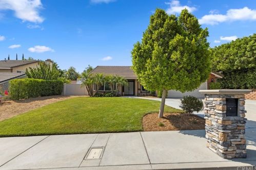 1740 Century Ave, Riverside, CA 92506-3755