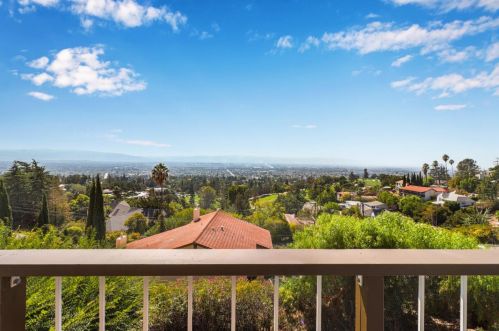 15825 Alta Vista Way, San Jose CA  95127-1704 exterior