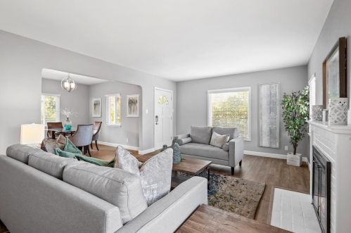 584 Bryan Ave, Sunnyvale CA  94086-6422 exterior