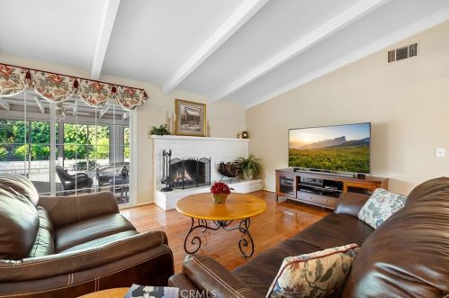 425 Winston Way, Upland CA  91786-2323 exterior