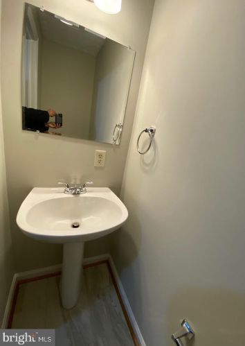 14763 Winding Loop, Woodbridge VA  22191-3448 exterior