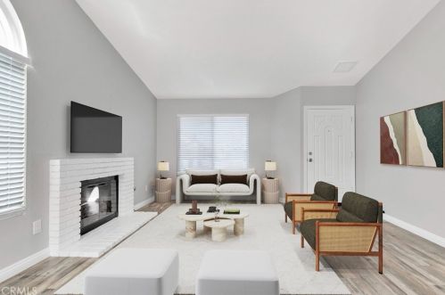 13689 Gemini St, Victorville CA  92392-9078 exterior