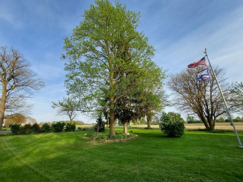 720 Glade Run Rd, West Jefferson, OH 43162-9533