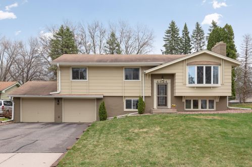4624 Hillsboro Ave, Minneapolis, MN 55428-4755