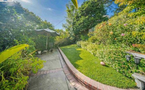 5660 Balboa Dr, Oakland, CA 94611-2313
