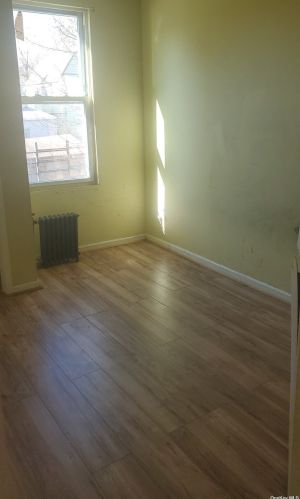 458 6th Ave, Mount Vernon, NY 10550-4420