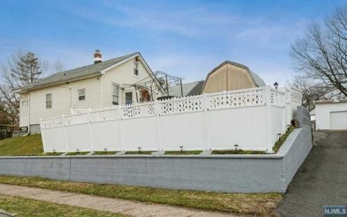 381 5th Ave, Paterson NJ  07514-2234 exterior