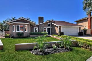 2606 Geneva Pl, Fullerton, CA 92833-2023