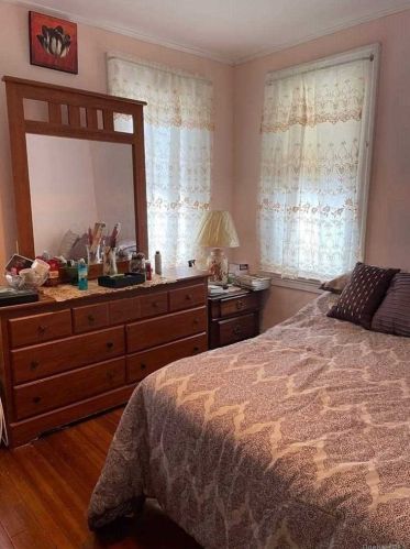 13-62 Chandler St, Far Rockaway NY  11691-3001 exterior