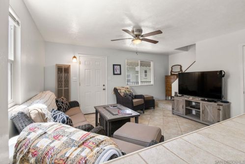 3616 10 St, Long Beach CA  90804-5050 exterior