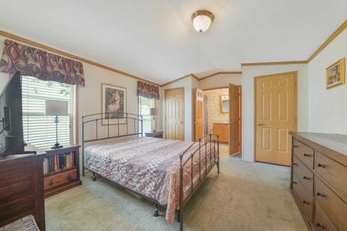 16 Farm Ln, Washingtonville NY  10992-1616 exterior