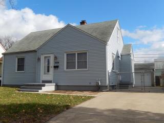 3434 Norwood St, Columbus, OH 43224-3422