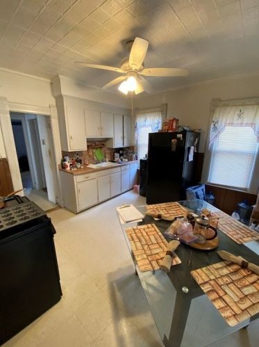 38 Chase Ave, Springfield MA  01108-1601 exterior