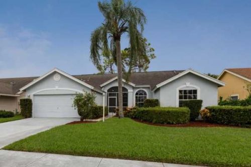 13055 Meadowbreeze Dr, West Palm Beach, FL 33414-7944
