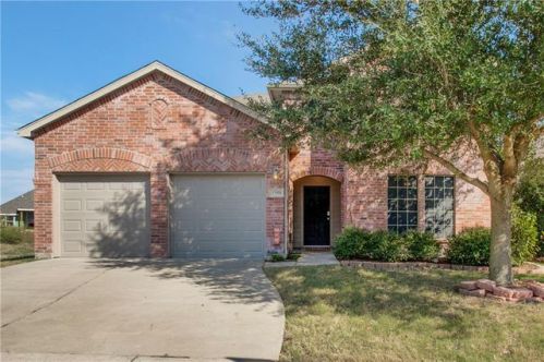 1901 Highland Oaks Dr, St Paul, TX 75098-5034