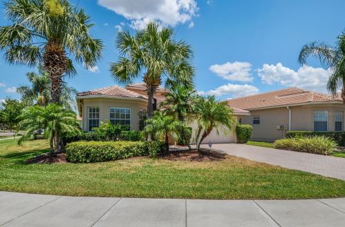 4927 Sandy Brook Cir, Wimauma, FL 33598-4021