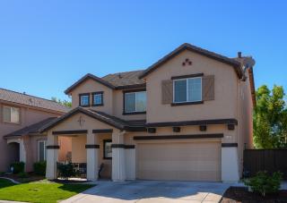 1563 Bushy Tail St, Roseville, CA 95747-4660