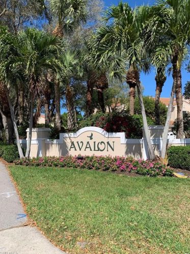 8345 Excalibur Cir, Naples FL  34108-7724 exterior