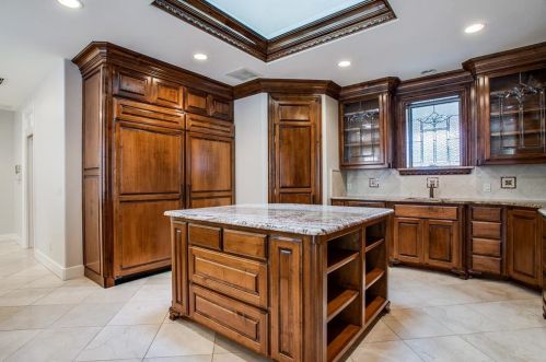 1111 Pebble Beach Dr, Midlothian TX  76063-2645 exterior