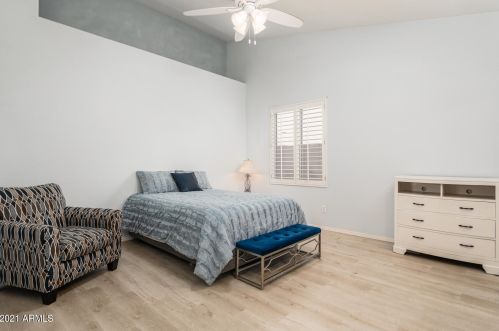 15601 11 Ave, Phoenix AZ 85021-4407 exterior