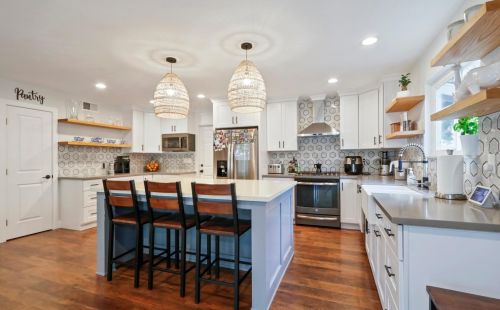 10655 Valley View Dr, Rancho Cordova CA  95670-2468 exterior